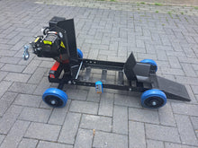 Laden Sie das Bild in den Galerie-Viewer, E-MC Selfloader BIG BIKE+Trike mit integrierter E-Seilwinde+Akku