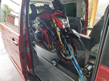 Laden Sie das Bild in den Galerie-Viewer, NEU Product of the year 2022 !!!E-MC Selfloader Narrow mit integrierter E-Seilwinde+Akku+Automatik Ladegerät BMW GS,R, Ducati, Harley, Suzuki uvm.